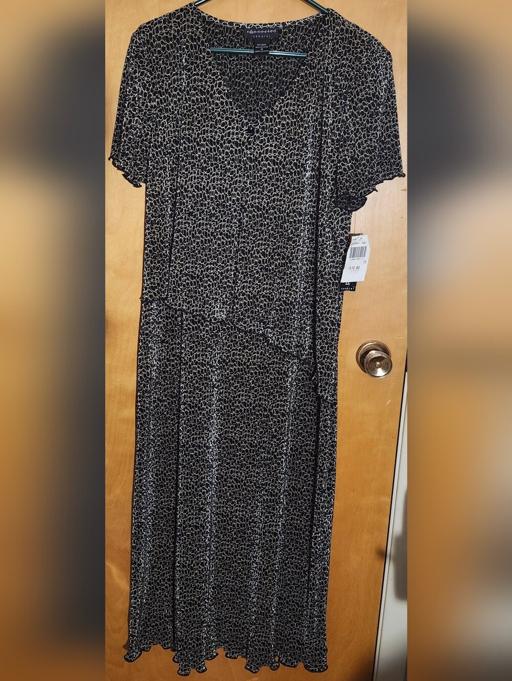 connected apparel Black and White Printed Midi Dress